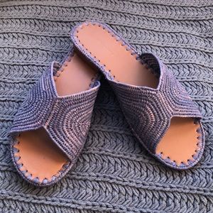 Carrie Forbes Salon Raffia Slide Sandals 38 Purple